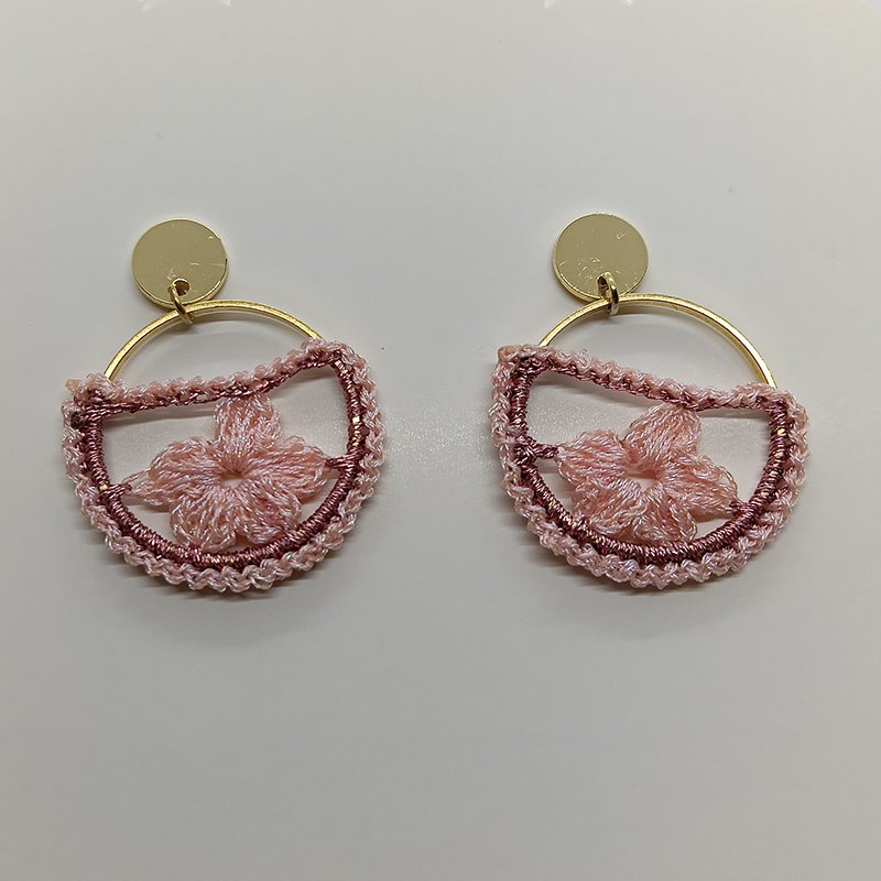 Aretes Flor de Rosé Tejidos